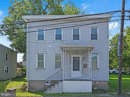 37 Chestnut St, CRESSONA, PA, 17929-1319 | Card Image