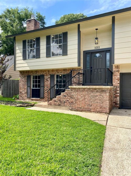 3211 Park Garden Dr, Kingwood, TX, 77339-1944 | Card Image
