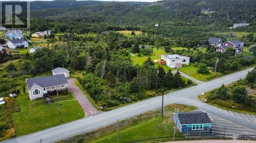 809-811 Main Rd, Pouch Cove, NL, A0A3L0 | Card Image