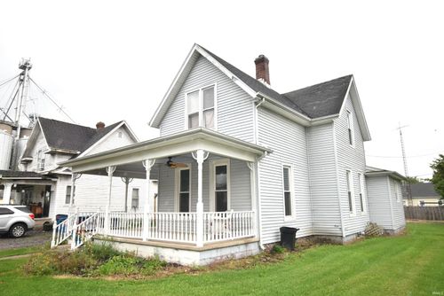 206 N Clinton St, Boswell, IN, 47921-8521 | Card Image