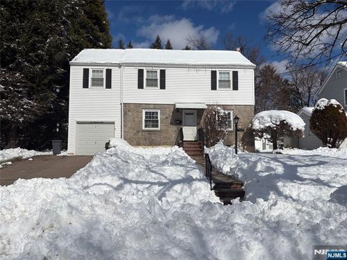 260 Kensington Rd, River Edge, NJ, 07661-1210 | Card Image