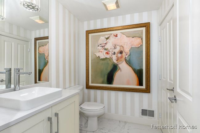 1/2 Bath | Image 21