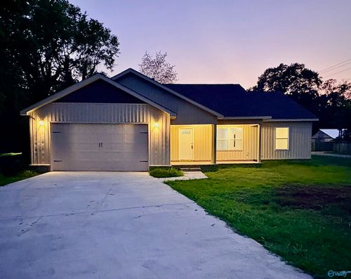 401 Sw 11th Avenue, Decatur, AL, 35601 | Card Image