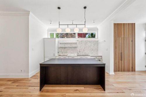 830 Alabama St, San Francisco, CA, 94110-2717 | Card Image