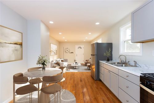 45 Tourtelot Ave, Warwick, RI, 02886-5045 | Card Image