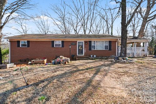 508 Pineywood Rd, Thomasville, NC, 27360-2749 | Card Image