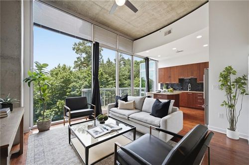 404-3300 Windy Ridge Pkwy Se, Atlanta, GA, 30339-8514 | Card Image