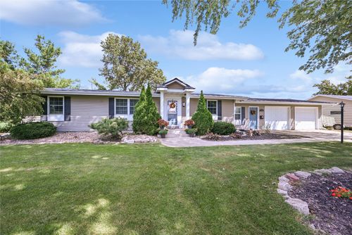 109 Elm St, Van Horne, IA, 52346-9843 | Card Image