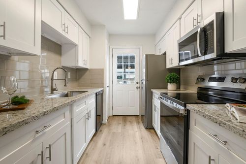 114-1701 Upland Dr, Houston, TX, 77043-3511 | Card Image