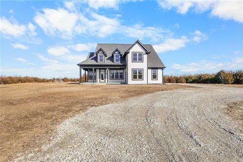 37655 Osawatomie Rd, Osawatomie, KS, 66064-4138 | Card Image