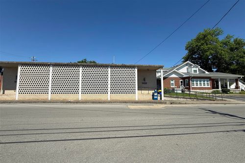 103-n-high-street-301 W Kentucky Ave, Franklin, KY, 42134-1853 | Card Image