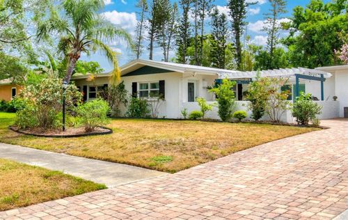 214 Gaines Ave, SARASOTA, FL, 34243-1813 | Card Image