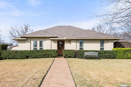 230 Hampton Avenue, Corsicana, TX, 75110 | Card Image