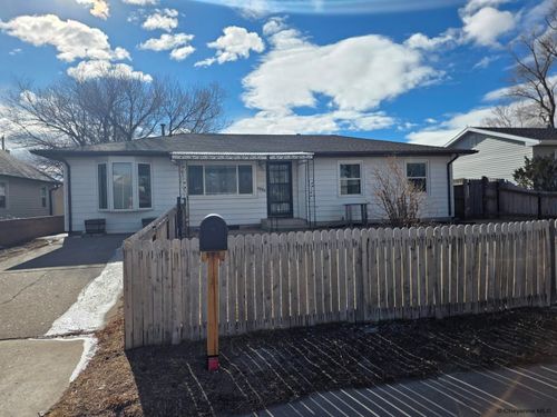 3425 Myers Ct, Cheyenne, WY, 82001-5909 | Card Image