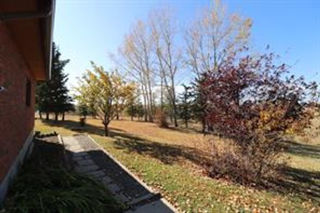 10 Sunset Cres, House detached with 3 bedrooms, 3 bathrooms and null parking in Lethbridge County AB | Image 6