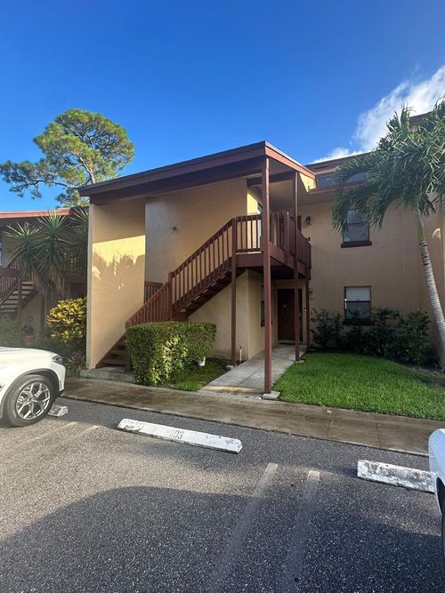 1104 Lakeview Dr E, Royal Palm Beach, FL, 33411-8772 | Card Image