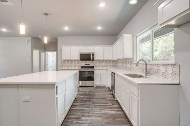 9316 Apache Trl, House other with 3 bedrooms, 2 bathrooms and null parking in Rio Vista TX | Image 16