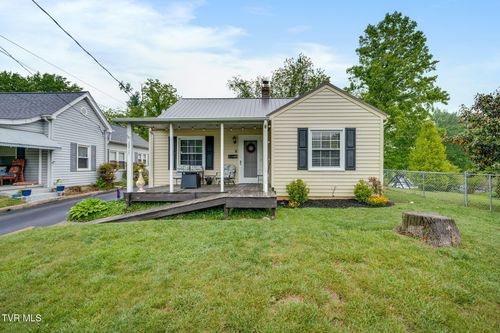 1215 Maryland Ave, Bristol, TN, 37620-3952 | Card Image