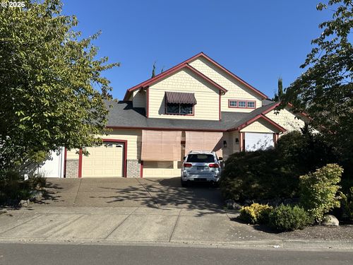 4374 Ne Log Dr, Salem, OR, 97305 | Card Image