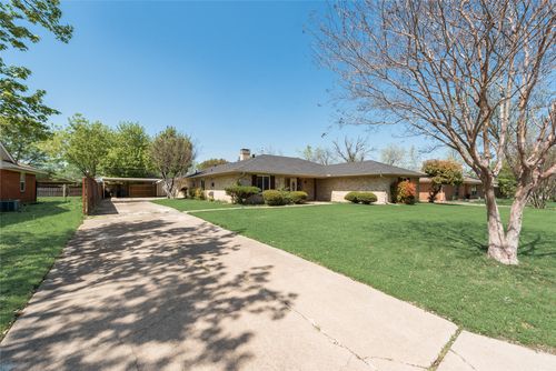 219 Hillcrest St, Sanger, TX, 76266-5501 | Card Image