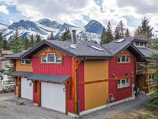 1275 Railway Avenue, Home with 6 bedrooms, 3 bathrooms and 4 parking in Canmore AB | Image 1