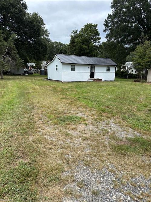 1007 Haled St, Eden, NC, 27288-5809 | Card Image