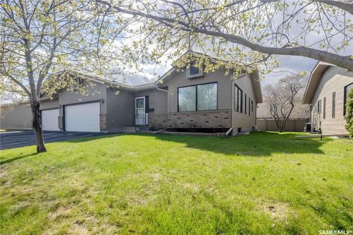 119-420 Heritage Cres, Saskatoon, SK, S7H5P3 | Card Image
