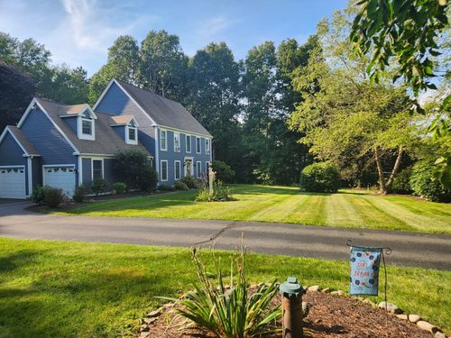 8 Amberg Drive, Pomfret, CT, 06259 | Card Image