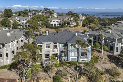 141 Kestrel Ct, Brisbane, CA, 94005-1231 | Card Image