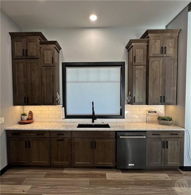 You are going to need a small ladder/stepstool to reach those 10' upper cabinets. | Image 16