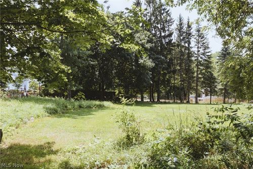 5108 Abigail Dr, Lyndhurst, OH, 44124-1077 | Card Image