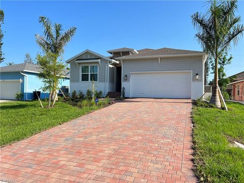 4454 Pine Lake Rd, Bonita Springs, FL, 34134-3945 | Card Image
