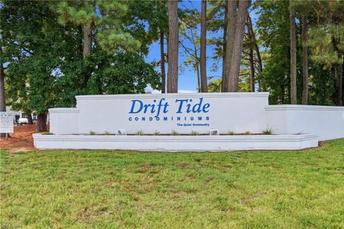1004 Pebblewood Dr, Virginia Beach, VA, 23464-1855 | Card Image
