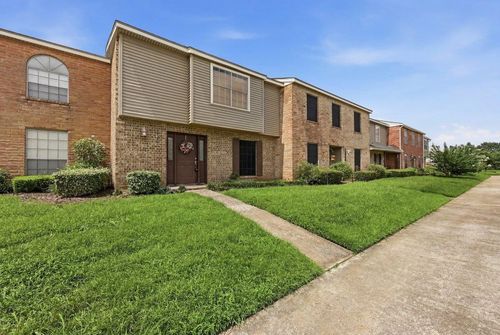 1542 Marshall Woods Dr, Beaumont, TX, 77706-3236 | Card Image