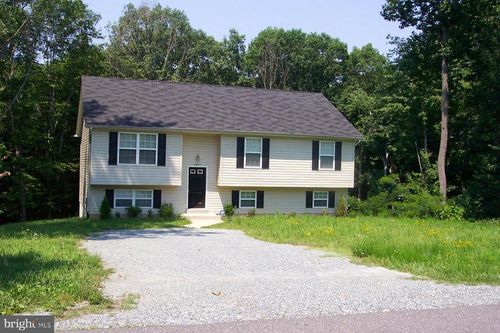 8435 Chesley Dr, LUSBY, MD, 20657-4322 | Card Image