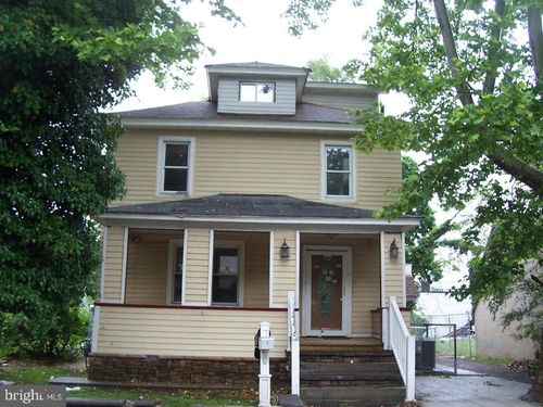 9 W Adams St, PAULSBORO, NJ, 08066-1304 | Card Image