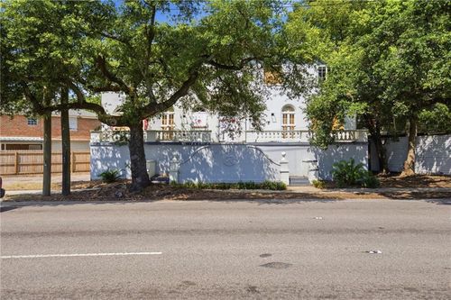 7200 Claiborne Ave, New Orleans, LA, 70125-4149 | Card Image
