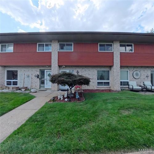 10035 Sakura Dr, Saint Louis, MO, 63128-1330 | Card Image
