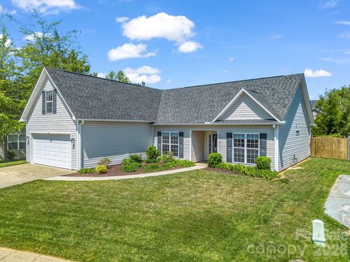 38 Black River Rd, Fletcher, NC, 28732-7902 | Card Image