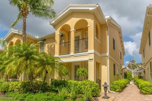 8055 Sorrento Ln, Naples, FL, 34114-2616 | Card Image