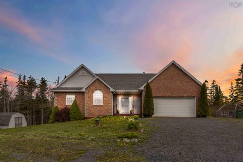222 Whitehead Rd, Harrietsfield, NS, B3V1B4 | Card Image