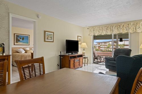 apt-304b-2861 Nw 47th Ter, Lauderdale Lakes, FL, 33313-1747 | Card Image