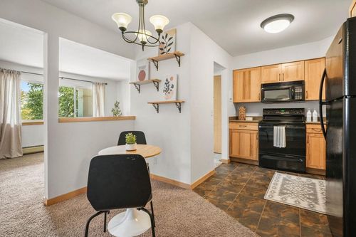 5-1014 Spaight St, Madison, WI, 53703-3570 | Card Image