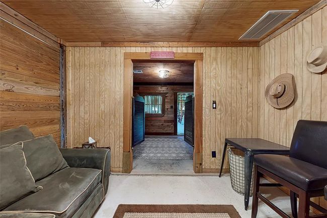 Barn | Image 32