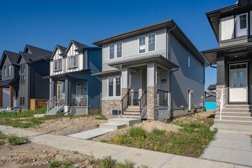 936 Reynolds Lane Sw, Airdrie, AB, T4B5L7 | Card Image