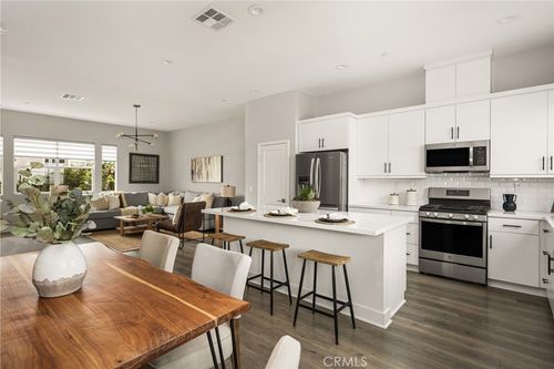 80-955 E Mason Ln, Anaheim, CA, 92805-6461 | Card Image