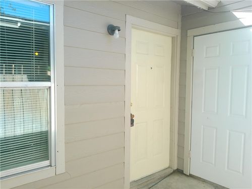 5725 Crestmore Dr, Corpus Christi, TX, 78415-3833 | Card Image