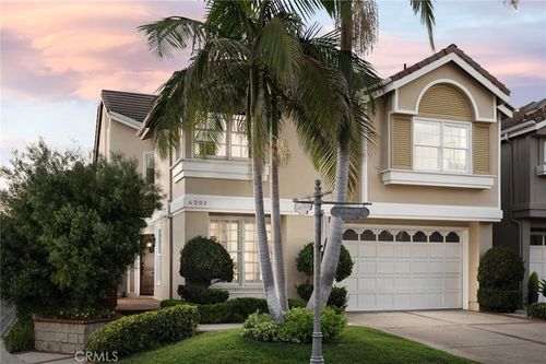 6201 Cordoba Ct, Long Beach, CA, 90803-6333 | Card Image