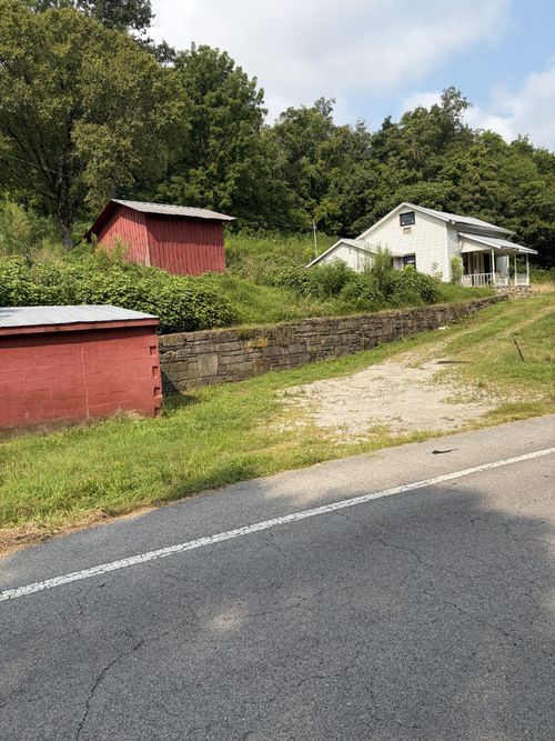 13135 Campbellsville Rd, Ethridge, TN, 38456-7057 | Card Image