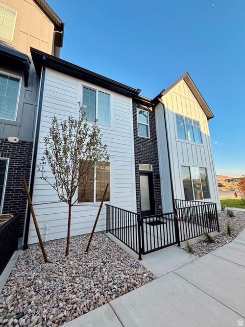 101-1125 N Clifton Dr, North Salt Lake, UT, 84054 | Card Image